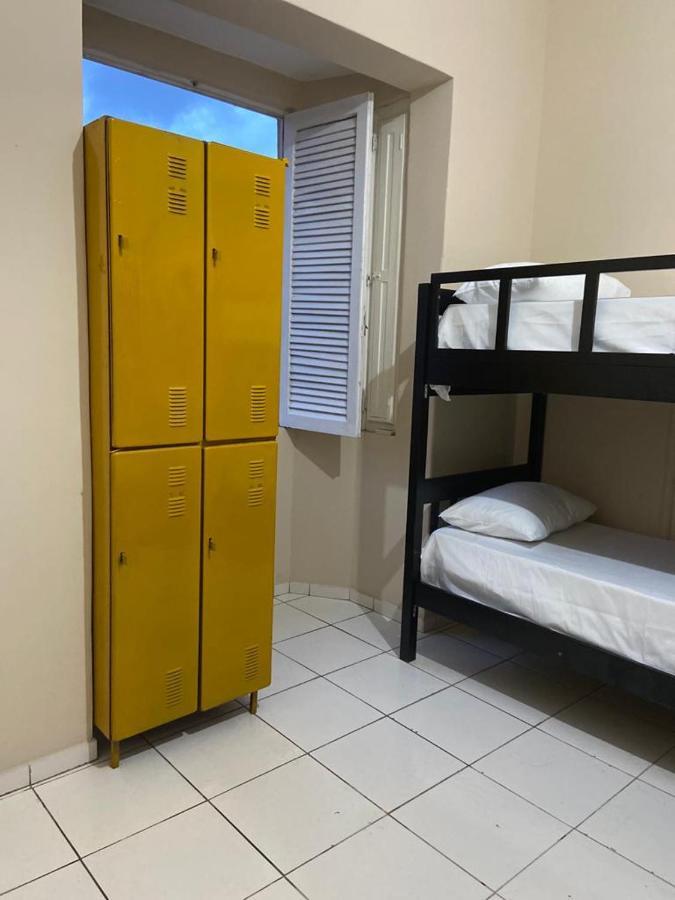 Dos Poetas Hostel *